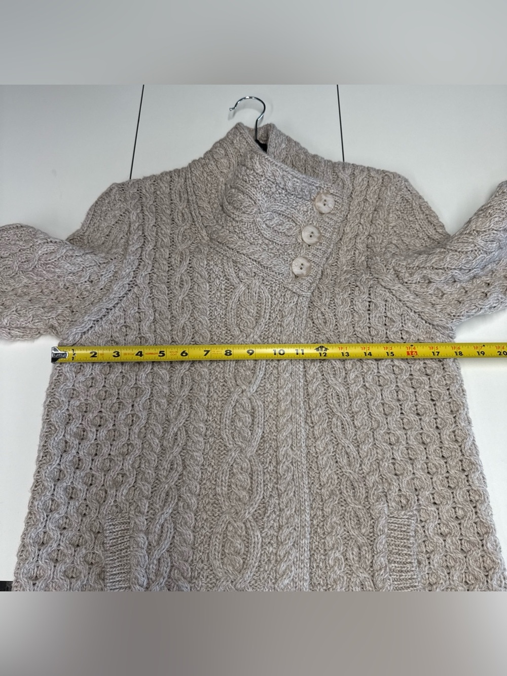 Aran Sweater Market Women’s Merino Wool Cardigan Beige Sz M Irish Cable Knit - Picture 8 of 11